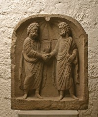 Relief zweier sich die Hände reichenden Männer, Seebronn (?)