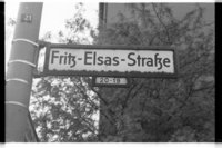 Kleinbildnegative: Fritz-Elsas- Ecke Hewaldstraße, 1983