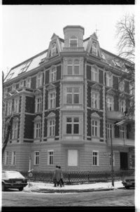 Kleinbildnegative: Mietshäuser, Albestr. 30, 26, 23 und 20, 1983