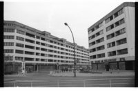 Kleinbildnegative: Mietshäuser, Nollendorfplatz, 1982