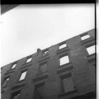 Negativ: Ruine, Hohenstaufenstraße 2, 1951