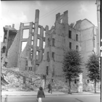 Negativ: Ruine, Keithstraße 1, 1950