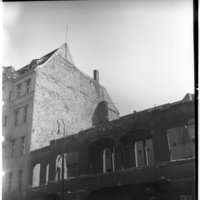 Negativ: Ruine, Martin-Luther-Straße 55, 1951