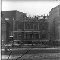 Negativ: Ruine, Sarrazinstraße 21, 1951