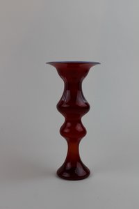 Brilliantrubinrote Vase/Kerzenhalter mit milchigen Streifen