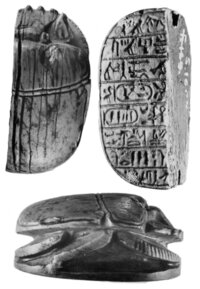 Skarabäus in Gedenken an Löwenjagden des Pharaos Amenhotep III.