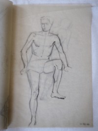 Fischer-Faß: Studienmappe: Männliches Modell mit angewinkeltem linken Bein
