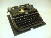 Schreibmaschine Erika Modell 10