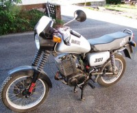 Motorrad MZ ETZ 301 von 1990 in silber