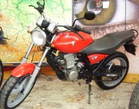 Motorrad MZ RT 125 von 2001 in rot