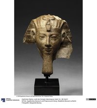 Kopf einer Sphinx, wohl der Königin Hatschepsut